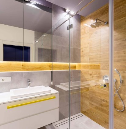 Bathroom-With-Glass-Shower-Cabin-2021-08-26-15-45-31-Utc (1)